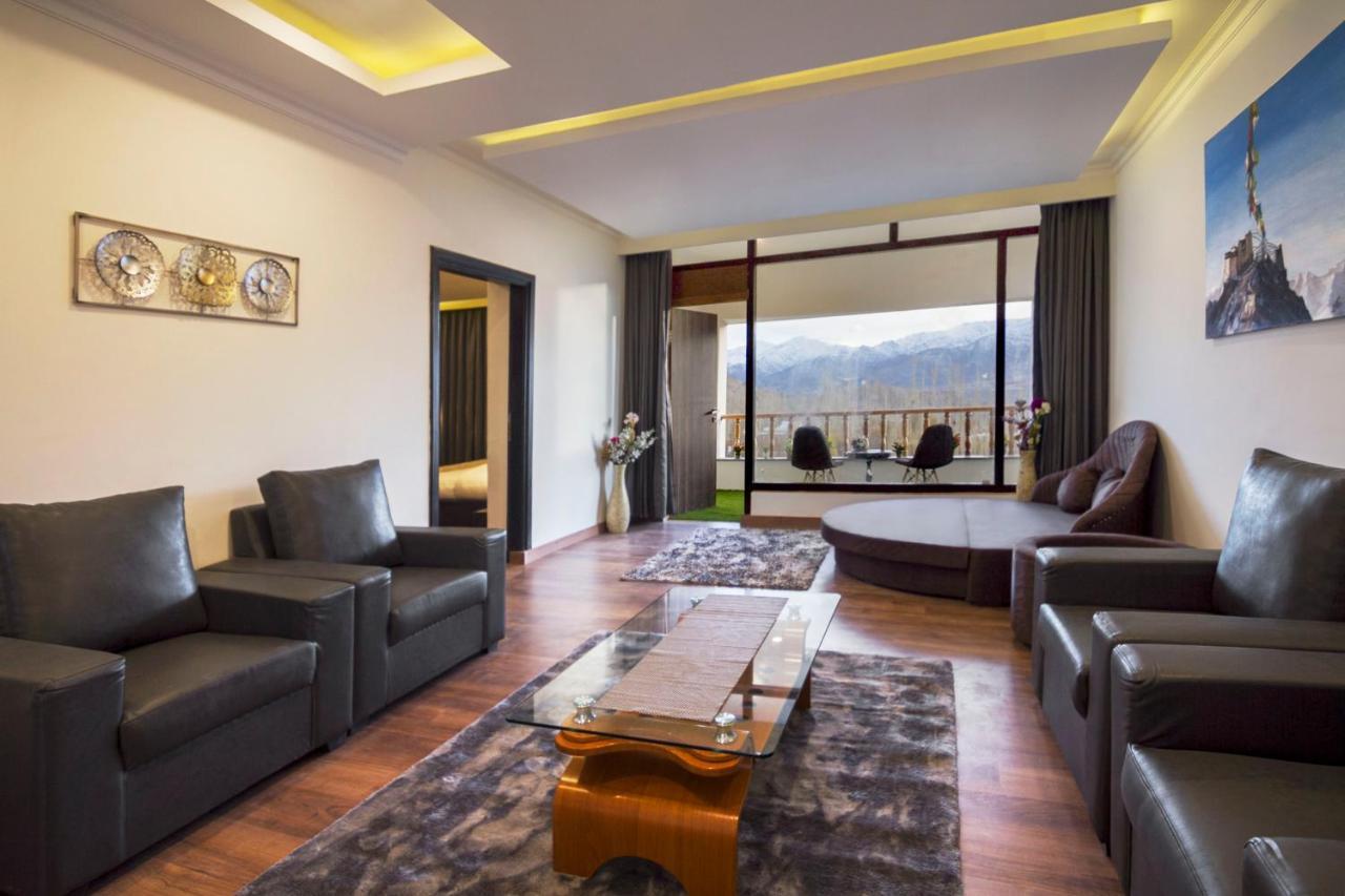Hotel Sia Residency 列城 外观 照片